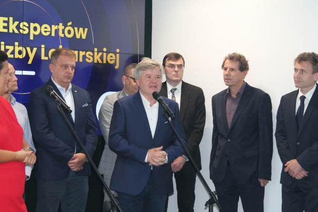 Przemawia prof. Mariusz Lipski, prodziekan Wydziału Medycyny i Stomatologii Pomorskiego Uniwersytetu Medycznego Prof. Mariusz Lipski w Radzie Ekspertów Naczelnej Izby Lekarskiej