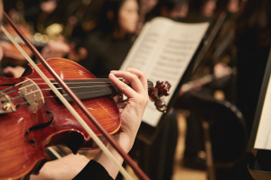Muzyka na ból podczas zabiegu. Jakie dźwięki są najskuteczniejsze?