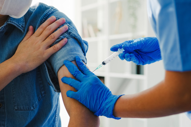Jesienna akcja szczepień przeciwko COVID-19 Fot. AdobeStock Szczepionki przeciwko COVID-19. Nie można wybierać preparatu