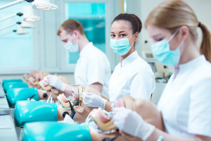 Konkurs dla studentów wydziałów dentystycznych - edu4students challenge Fot. AdobeStock Edu4students challenge. Już po raz piąty