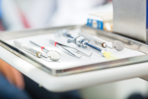 Leczenie stomatologiczne w ZK. Konkurs ofert. Zgłoszenia do 19 grudnia