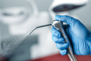 Rusza program profilaktyki schorzeń zębów i jamy ustnej w gminie Kleszczów Fot. AdobeStock 7,5 mln zł na profilaktykę schorzeń zębów i jamy ustnej w gminie Kleszczów. Program oceniła AOTMiT