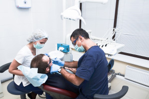 Część stomatologii bez udziału lekarzy dentystów?