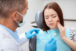 Jakiego dentystę wybiera pacjent gdy boli go ząb?