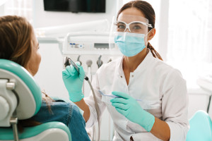 Szybki wzrost usług stomatologicznych w marcu