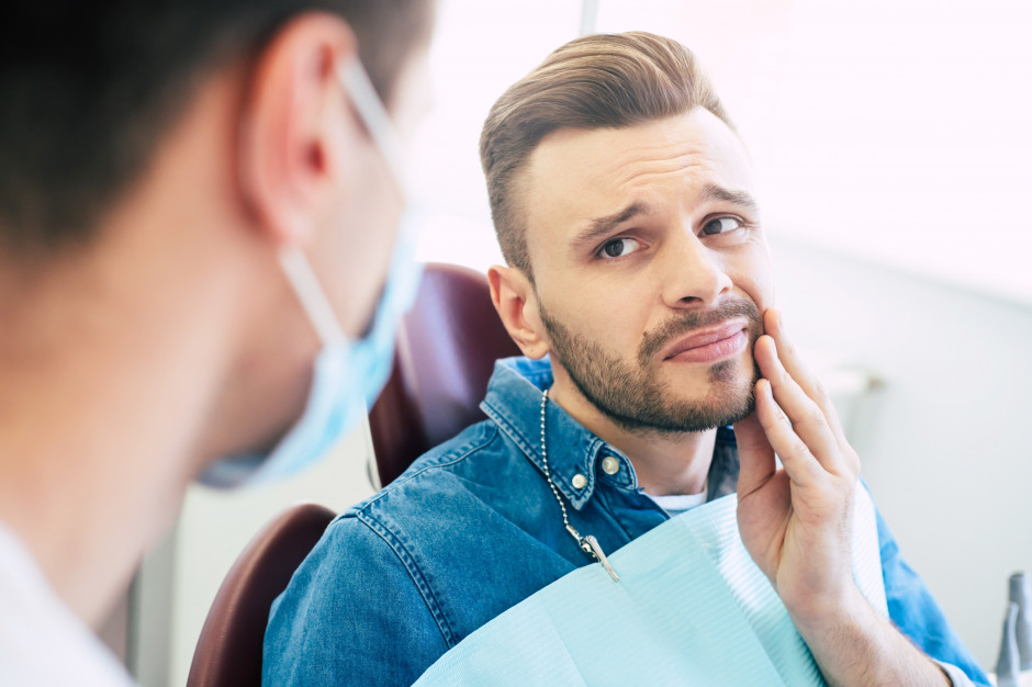 Ból często pojawia się po wielu miesiącach od powstania przyczyny dolegliwości Fot. AdobeStock Ból często pojawia się po wielu miesiącach od powstania przyczyny dolegliwości Fot. AdobeStock