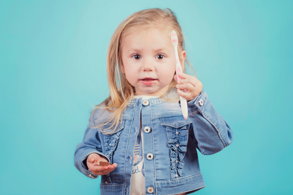 900 szkół w akcji „Dziel się Uśmiechem” w 2023 r. Fot. AdobeStock 900 szkół w akcji „Dziel się Uśmiechem” w 2023 r. Fot. AdobeStock