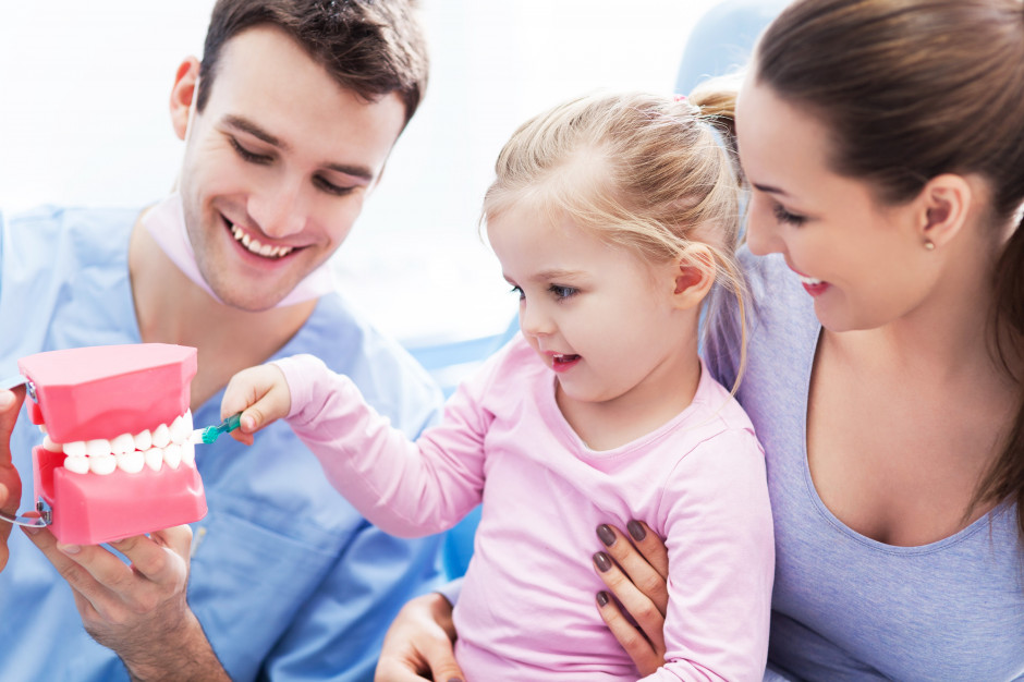 Stomatologiczne świadczenia dla dzieci na NFZ Fot. AdobeStock