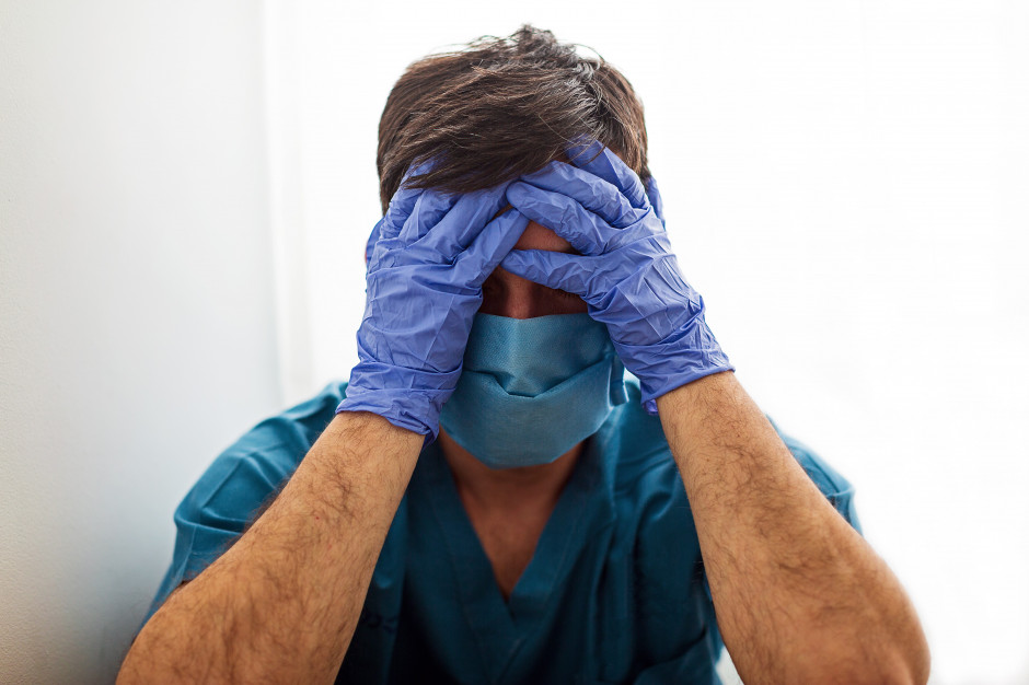 Stres w zawodzie lekarza i lekarza dentysty może utrudniać wykonywanie zawodu Fot. Shutterstock