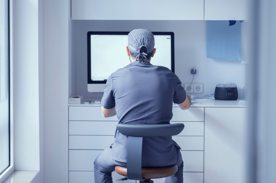 Dentysta nie przestrzegał zasad prowadzenia dokumentacji medycznej Fot. Shutterstock Dentysta nie przestrzegał zasad prowadzenia dokumentacji medycznej Fot. Shutterstock