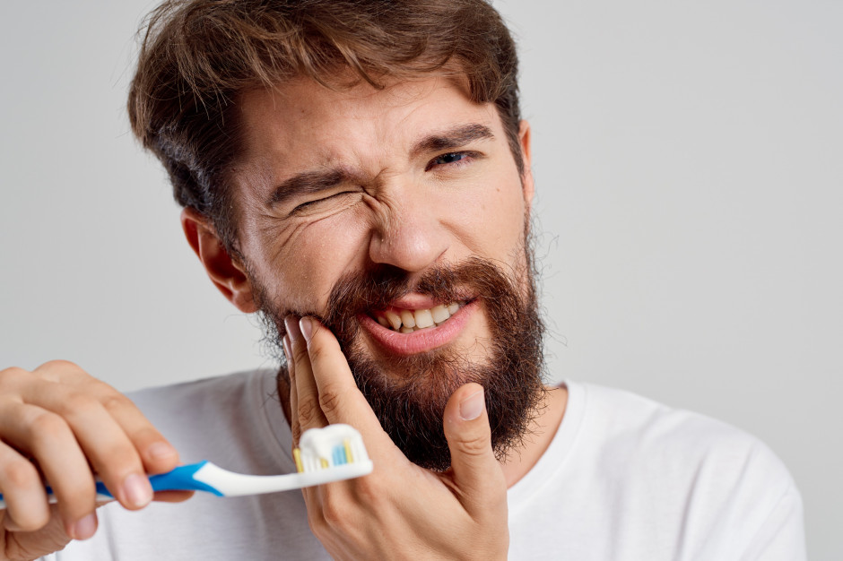 Tylko co drugi Polak ocenia stan swoich zębów jako dobry Fot. Shutterstock