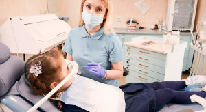 Uprawnienia lekarzy dentystów do sedacji płytkiej