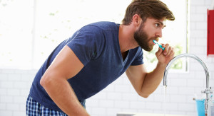Ten test wskaże problemy ze zdrowiem jamy ustnej. Każdy go wykona w domu