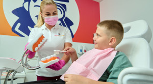 Lekarz dentysta w szkole. Czy będzie miał rację bytu?