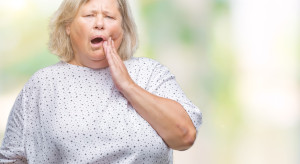 Otyłość i zaburzenia metaboliczne a leczenie implantologiczne zębów. Eksperci o yellow bone
