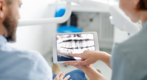 Ceny u dentysty w Polsce rosną szybciej niż w UE. Sierpień przyniósł wyhamowanie